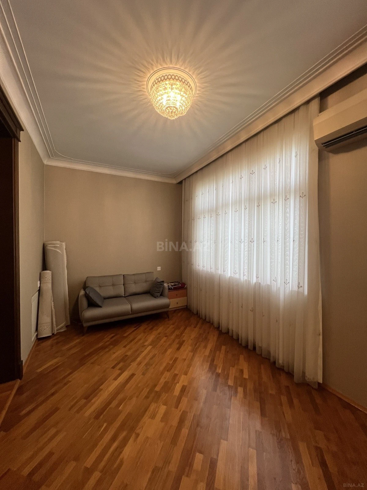 Kirayə verilir 3 otaqlı mənzil 100 m²