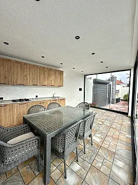 Satılır 4 otaqlı həyət evi 180 m²