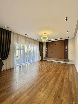 Satılır 4 otaqlı həyət evi 180 m²