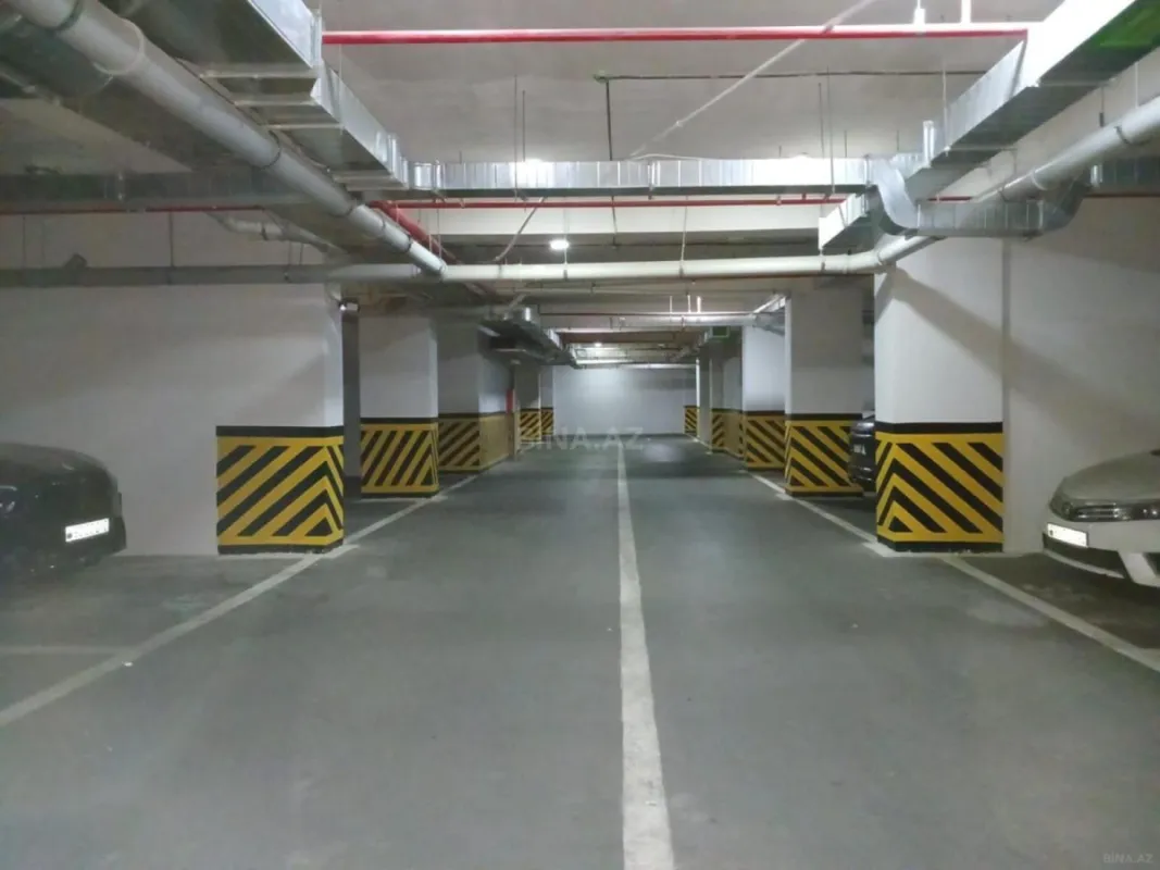 Satılır 4 otaqlı mənzil 231.4 m²