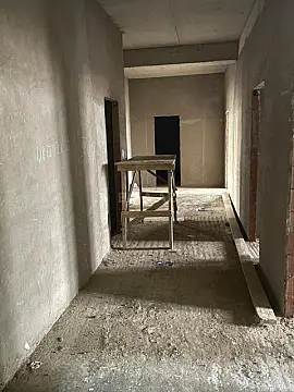 Satılır 4 otaqlı mənzil 231.4 m²