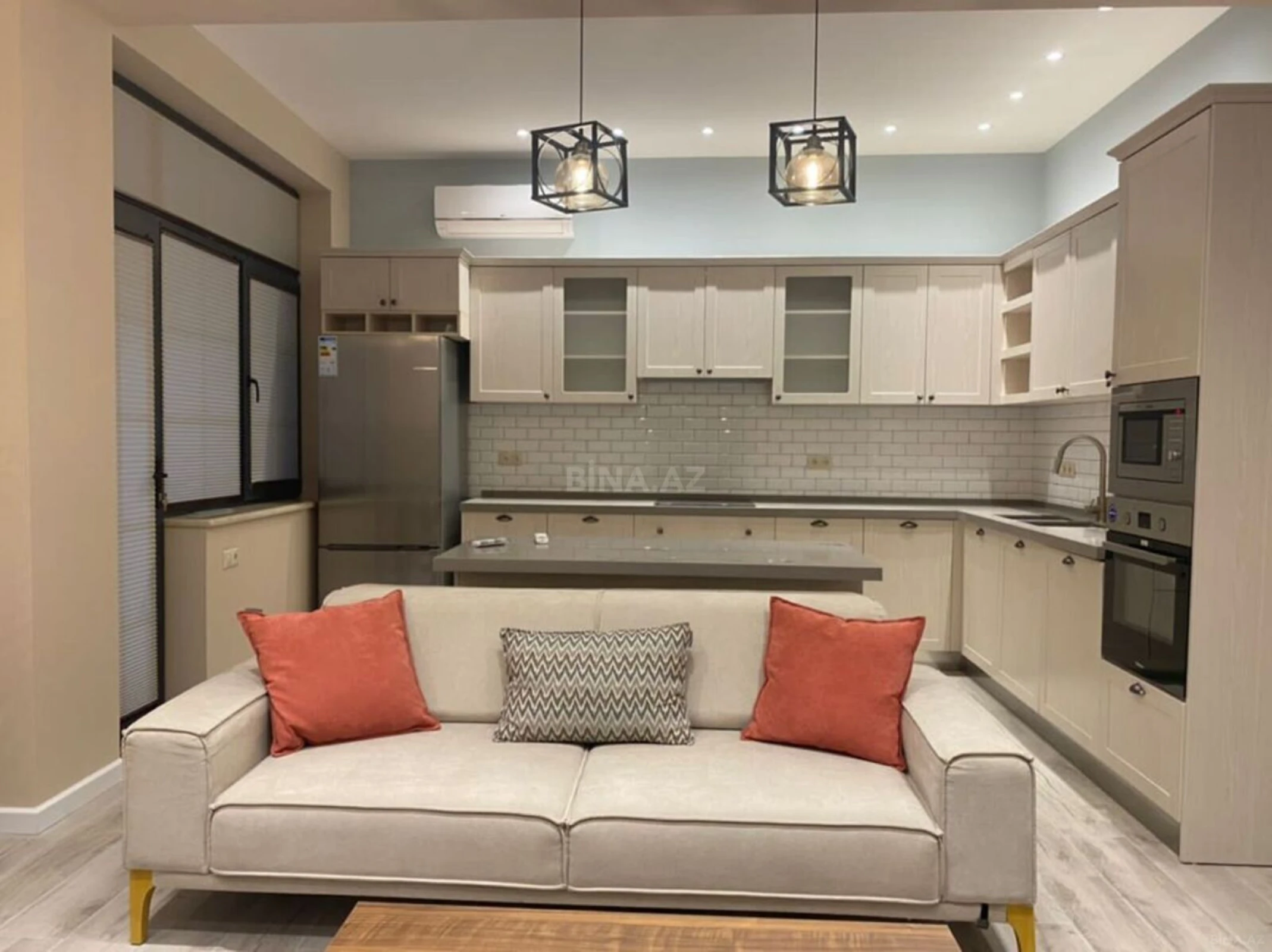 Kirayə verilir 3 otaqlı mənzil 120 m²