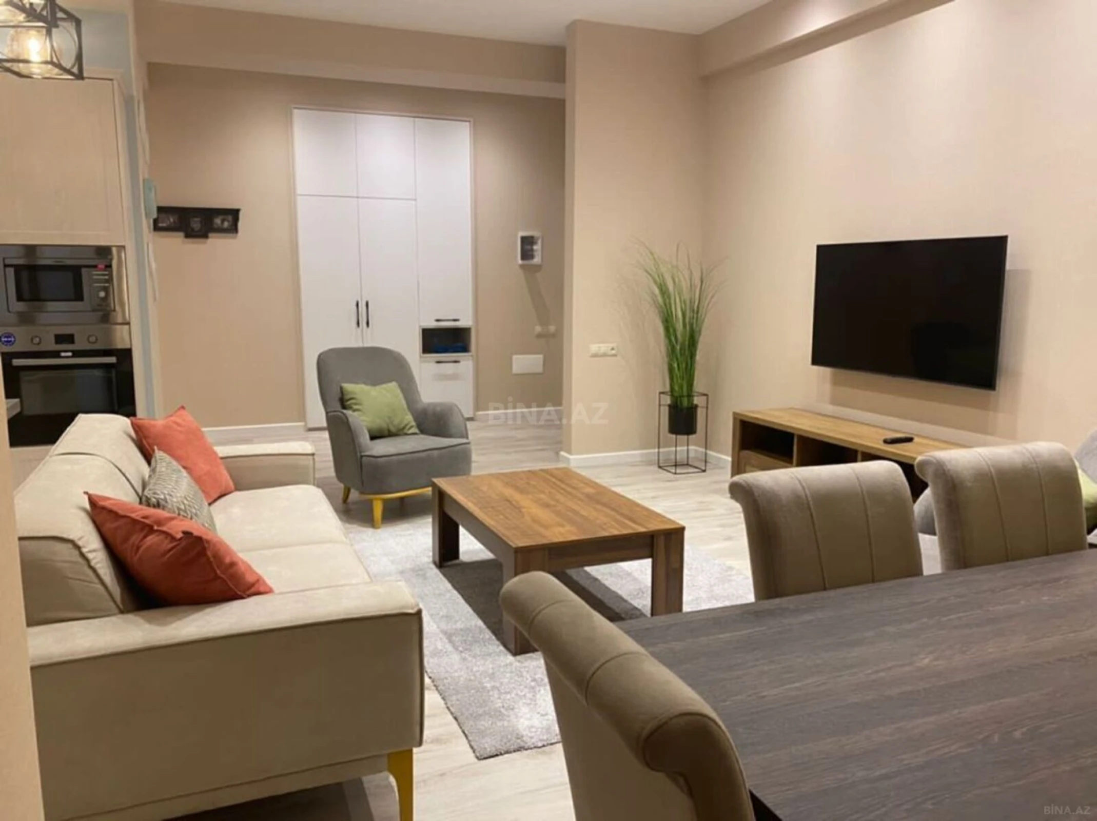 Kirayə verilir 3 otaqlı mənzil 120 m²