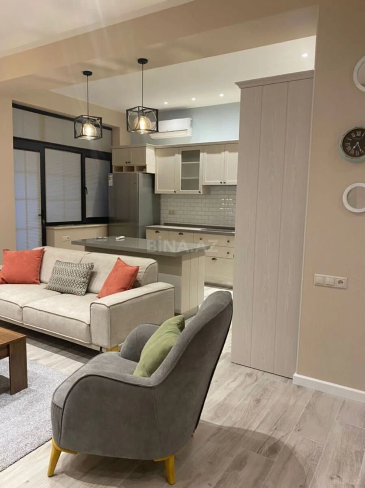 Kirayə verilir 3 otaqlı mənzil 120 m²