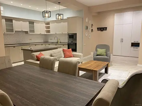 Kirayə verilir 3 otaqlı mənzil 120 m²