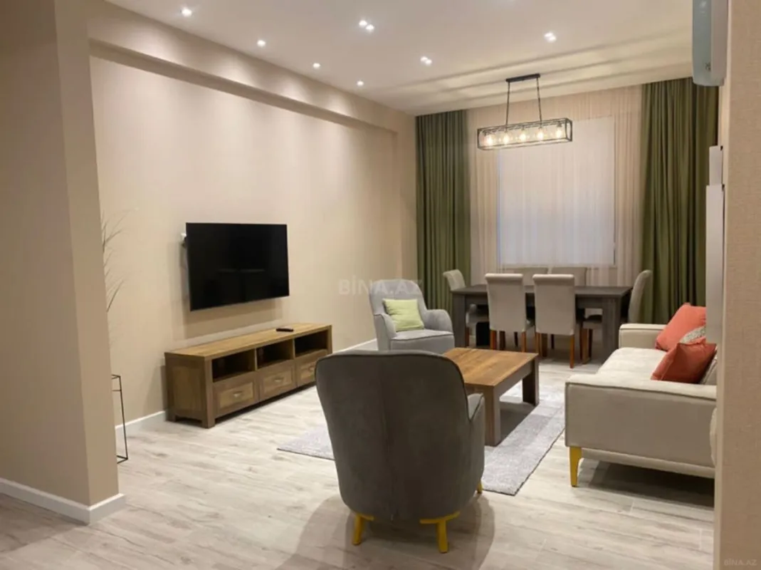 Kirayə verilir 3 otaqlı mənzil 120 m²