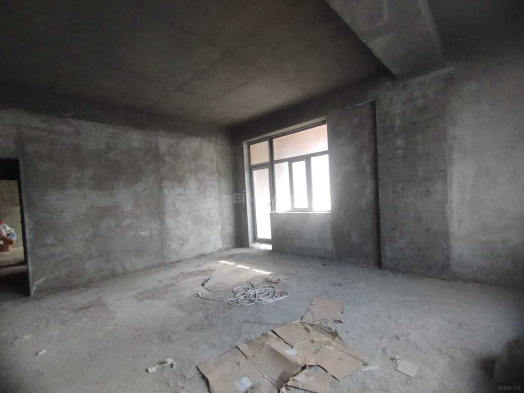 Satılır 3 otaqlı mənzil 150 m²
