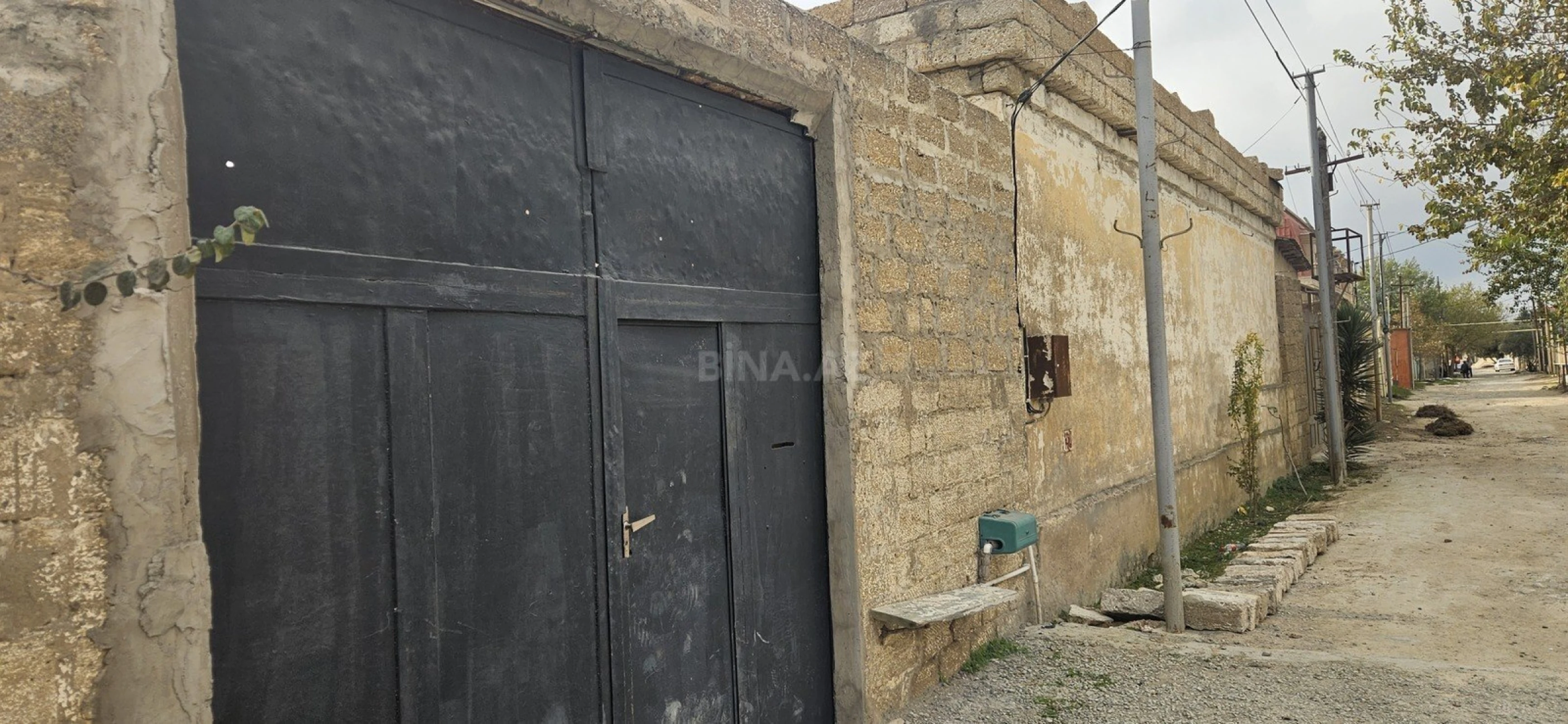 Satılır 4 otaqlı həyət evi 140 m²