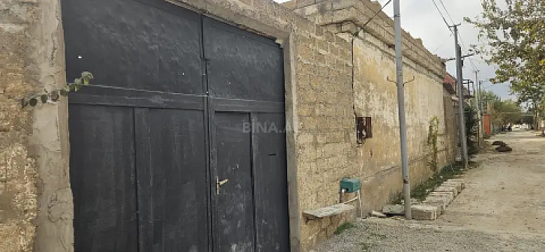 Satılır 4 otaqlı həyət evi 140 m²