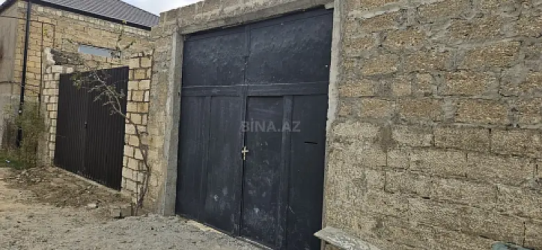 Satılır 4 otaqlı həyət evi 140 m²