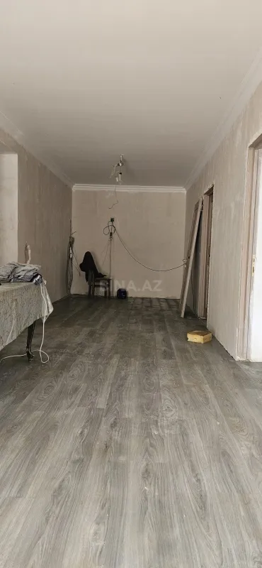 Satılır 4 otaqlı həyət evi 140 m²