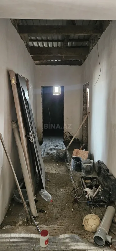 Satılır 4 otaqlı həyət evi 140 m²