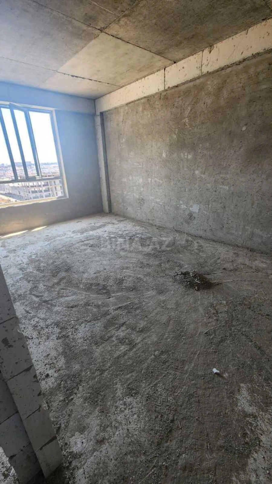 Satılır 2 otaqlı mənzil 52 m²