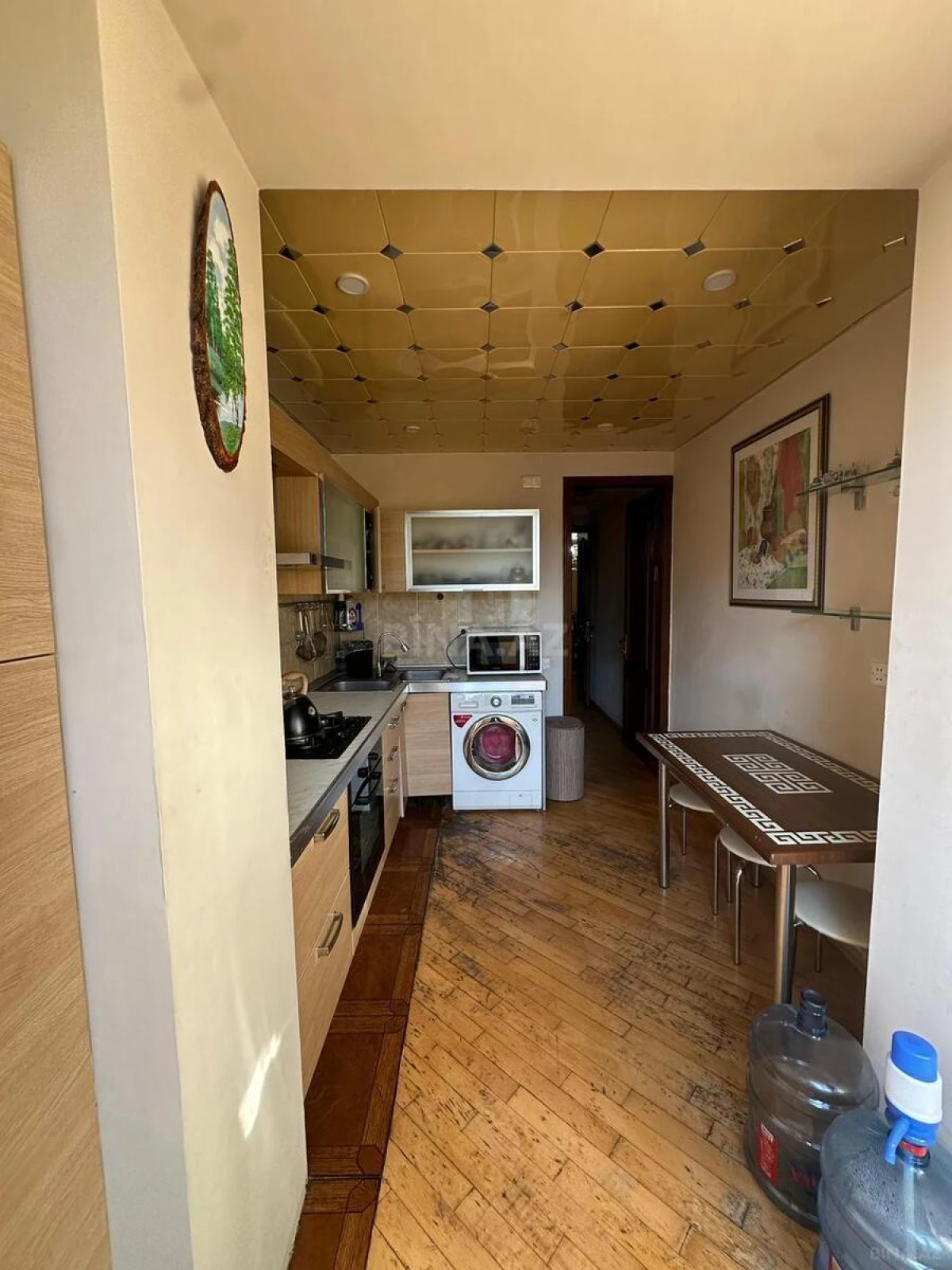 Satılır 4 otaqlı mənzil 120 m²