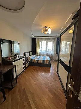Satılır 4 otaqlı mənzil 120 m²