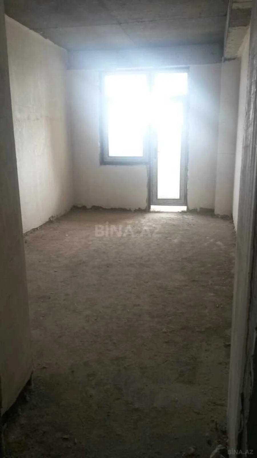 Satılır 2 otaqlı mənzil 119 m²
