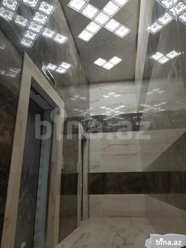 Satılır 2 otaqlı mənzil 119 m²