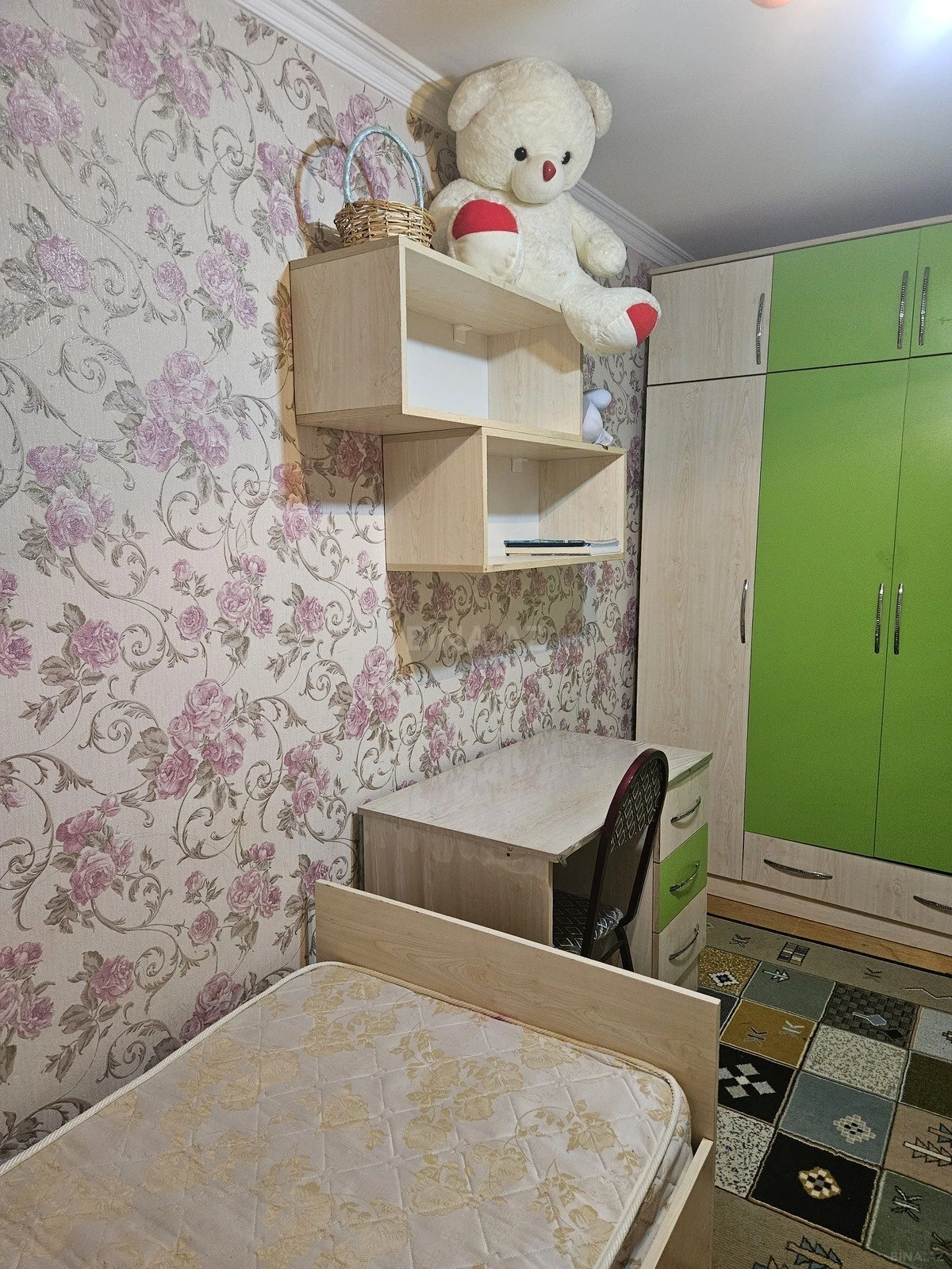 Satılır 4 otaqlı mənzil 72 m²