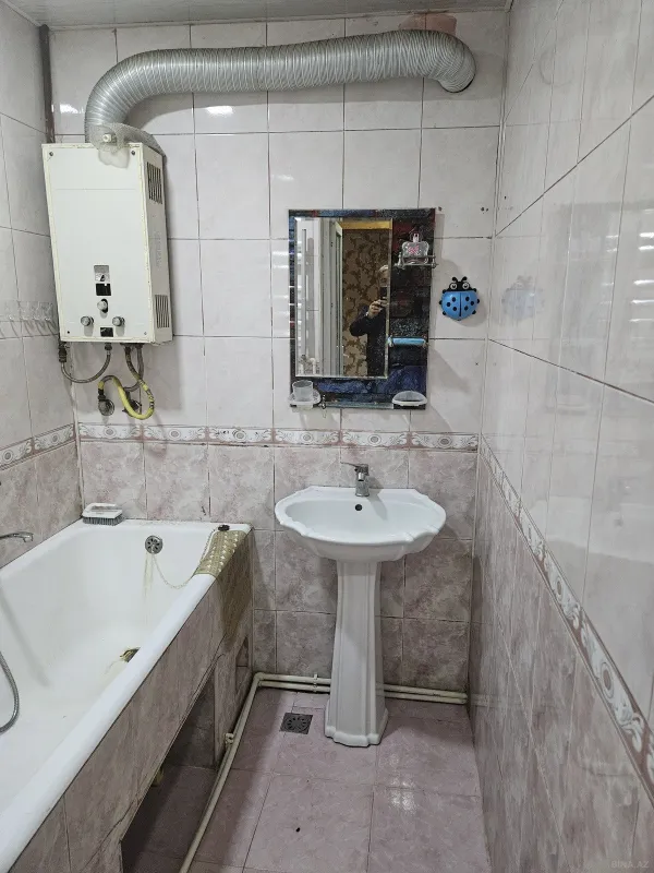 Satılır 4 otaqlı mənzil 72 m²