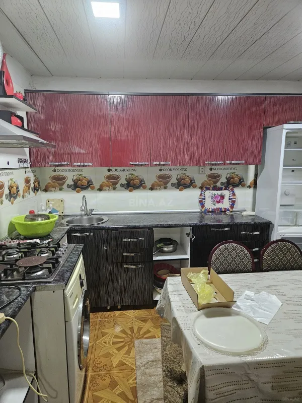 Satılır 4 otaqlı mənzil 72 m²