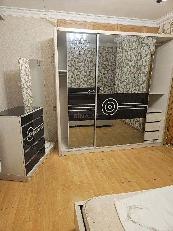 Satılır 4 otaqlı mənzil 72 m²