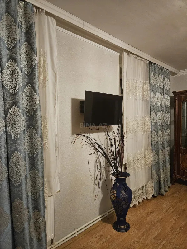 Satılır 4 otaqlı mənzil 72 m²