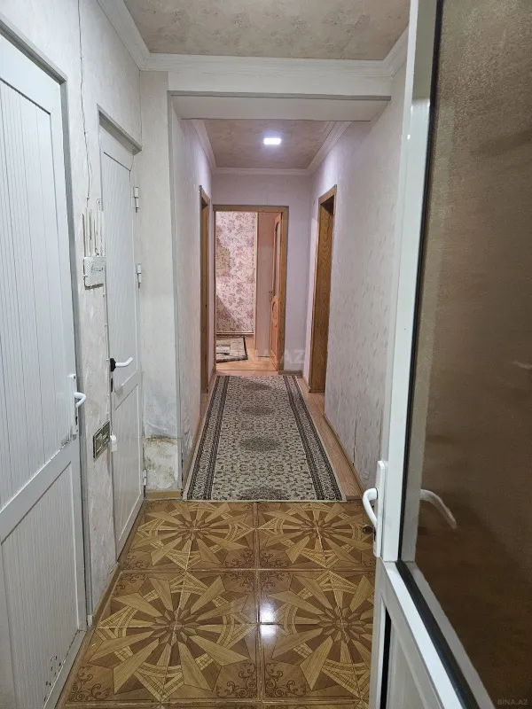 Satılır 4 otaqlı mənzil 72 m²
