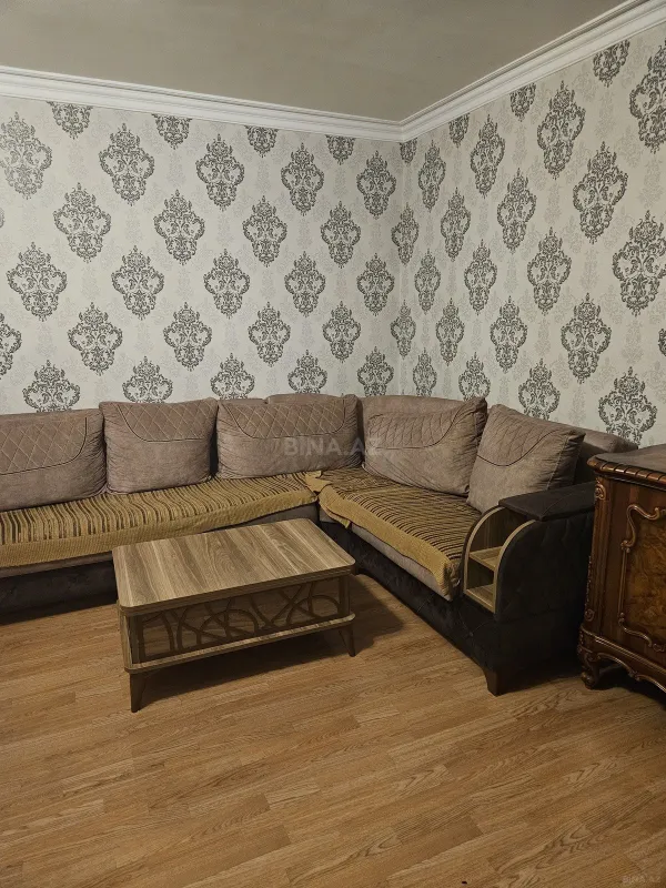Satılır 4 otaqlı mənzil 72 m²