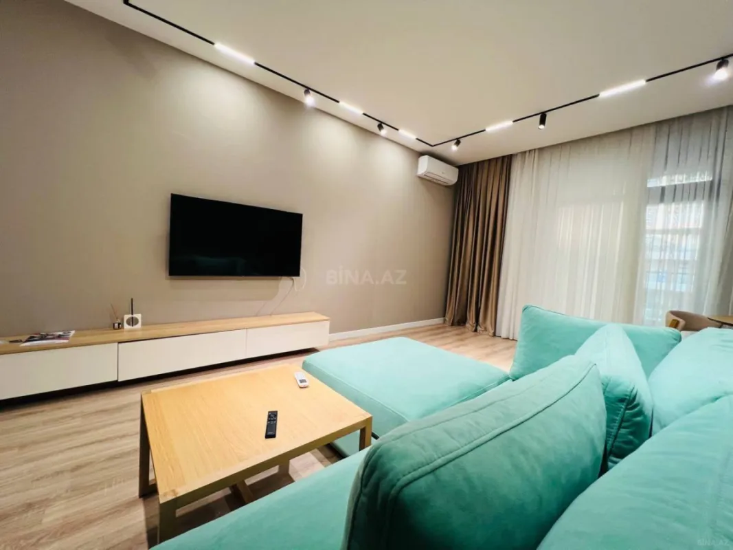 Kirayə verilir 3 otaqlı mənzil 145 m²