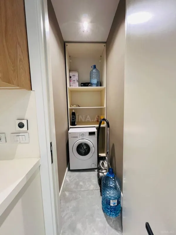 Kirayə verilir 3 otaqlı mənzil 145 m²