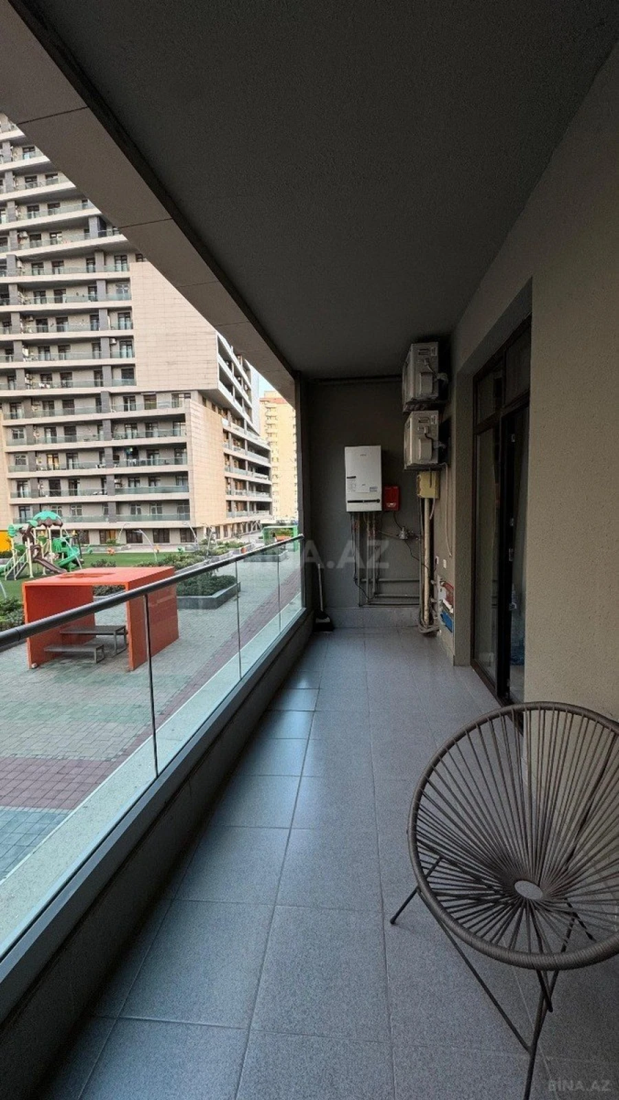 Kirayə verilir 3 otaqlı mənzil 145 m²