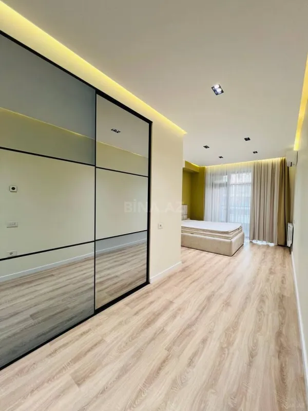 Kirayə verilir 3 otaqlı mənzil 145 m²