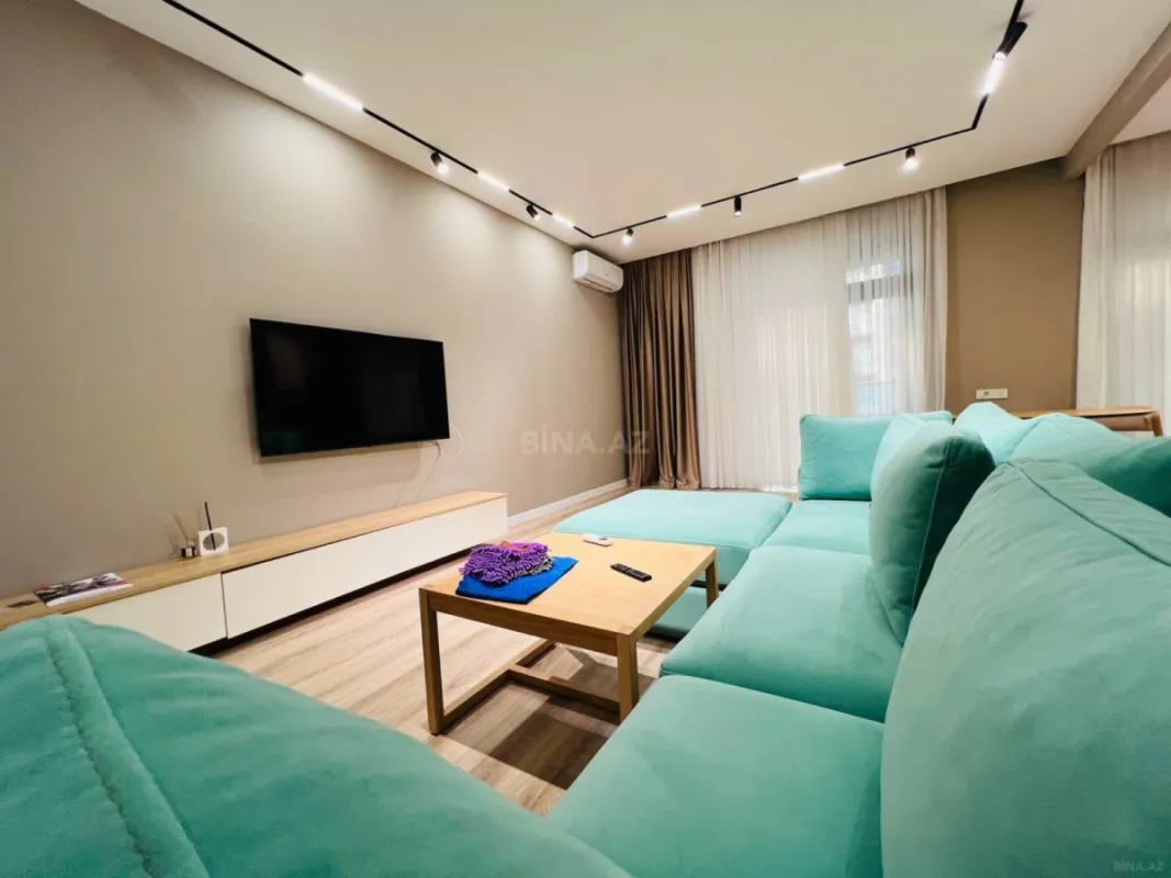 Kirayə verilir 3 otaqlı mənzil 145 m²