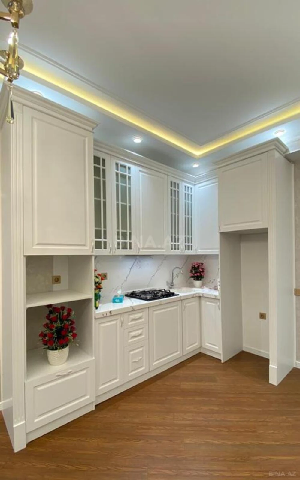 Satılır 3 otaqlı mənzil 104 m²