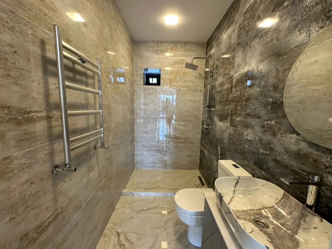 Satılır 4 otaqlı həyət evi 170 m²
