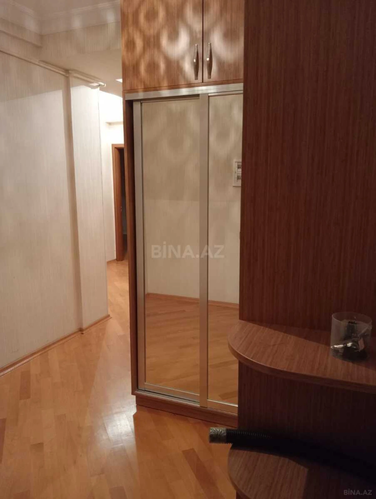 Satılır 2 otaqlı mənzil 80 m²