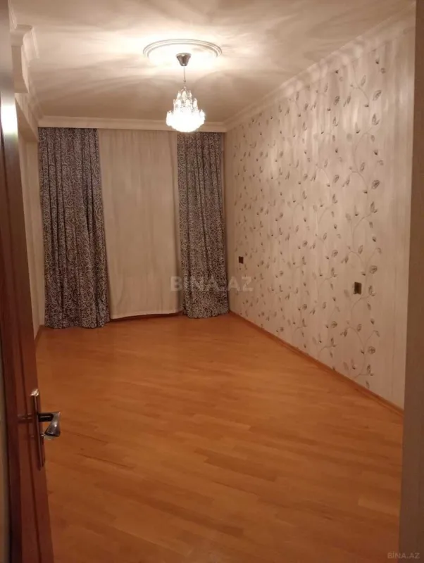 Satılır 2 otaqlı mənzil 80 m²
