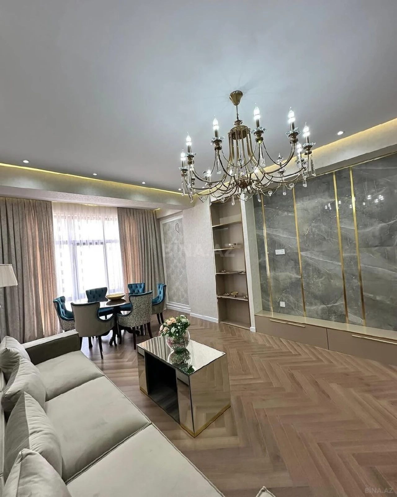 Kirayə verilir 2 otaqlı mənzil 70 m²