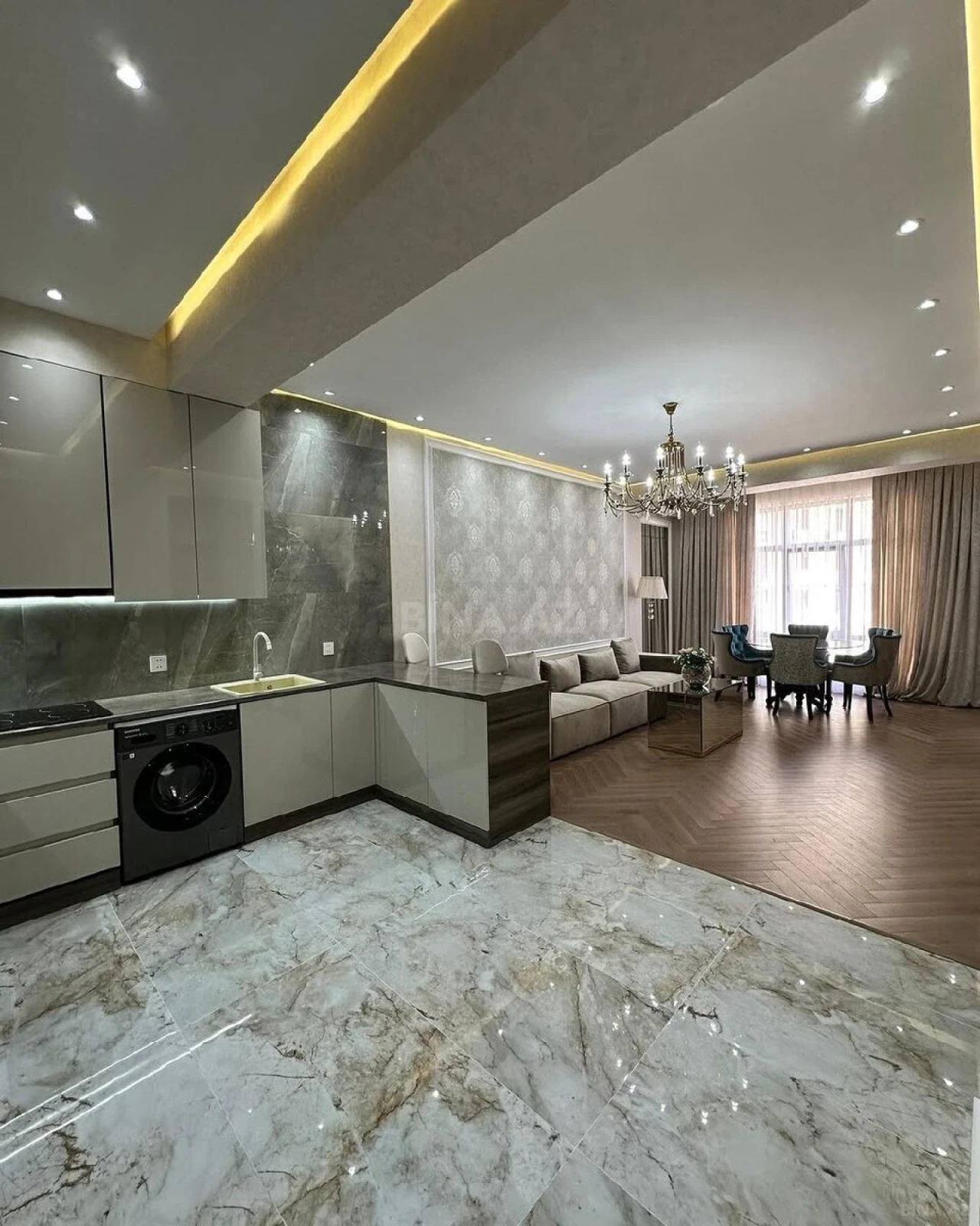 Kirayə verilir 2 otaqlı mənzil 70 m²