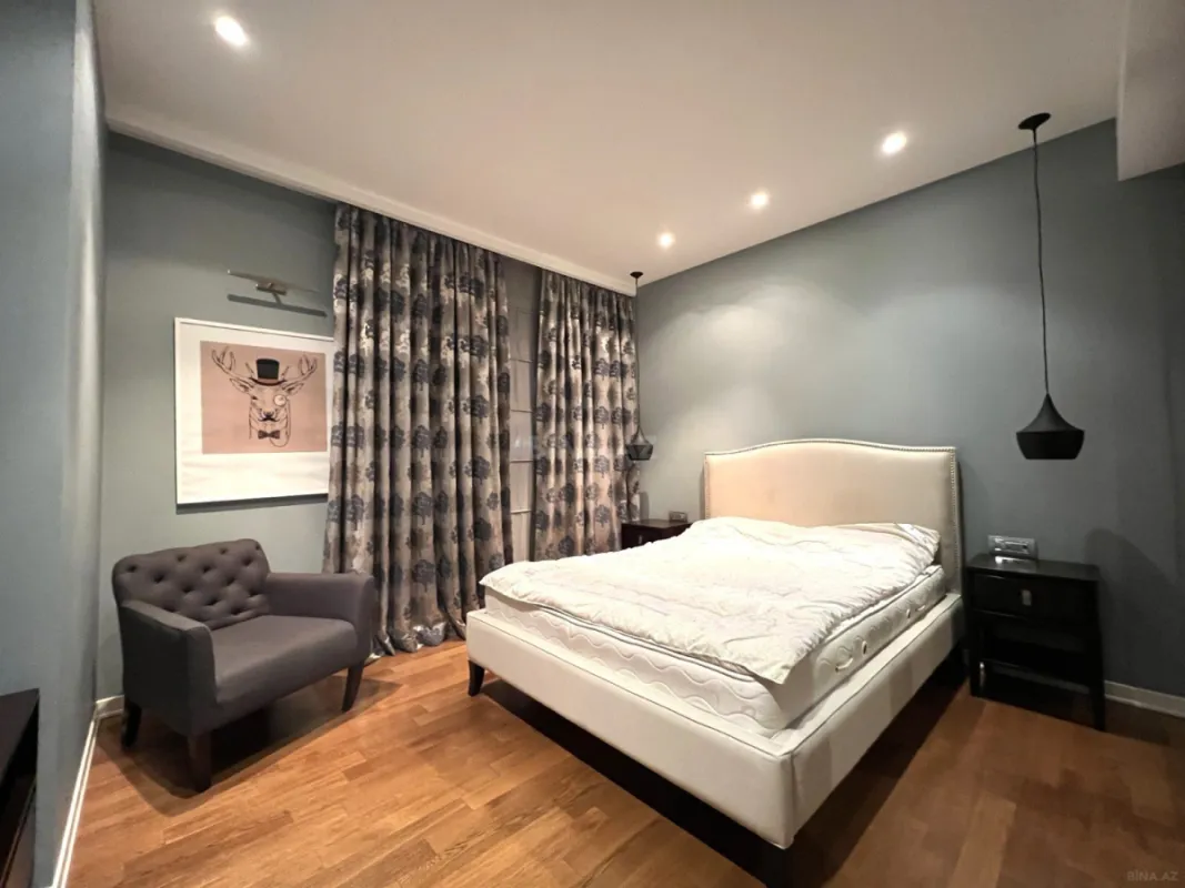 Kirayə verilir 3 otaqlı mənzil 130 m²