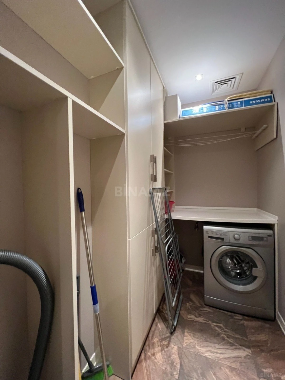 Kirayə verilir 3 otaqlı mənzil 130 m²