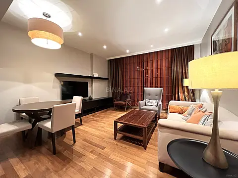 Kirayə verilir 3 otaqlı mənzil 130 m²