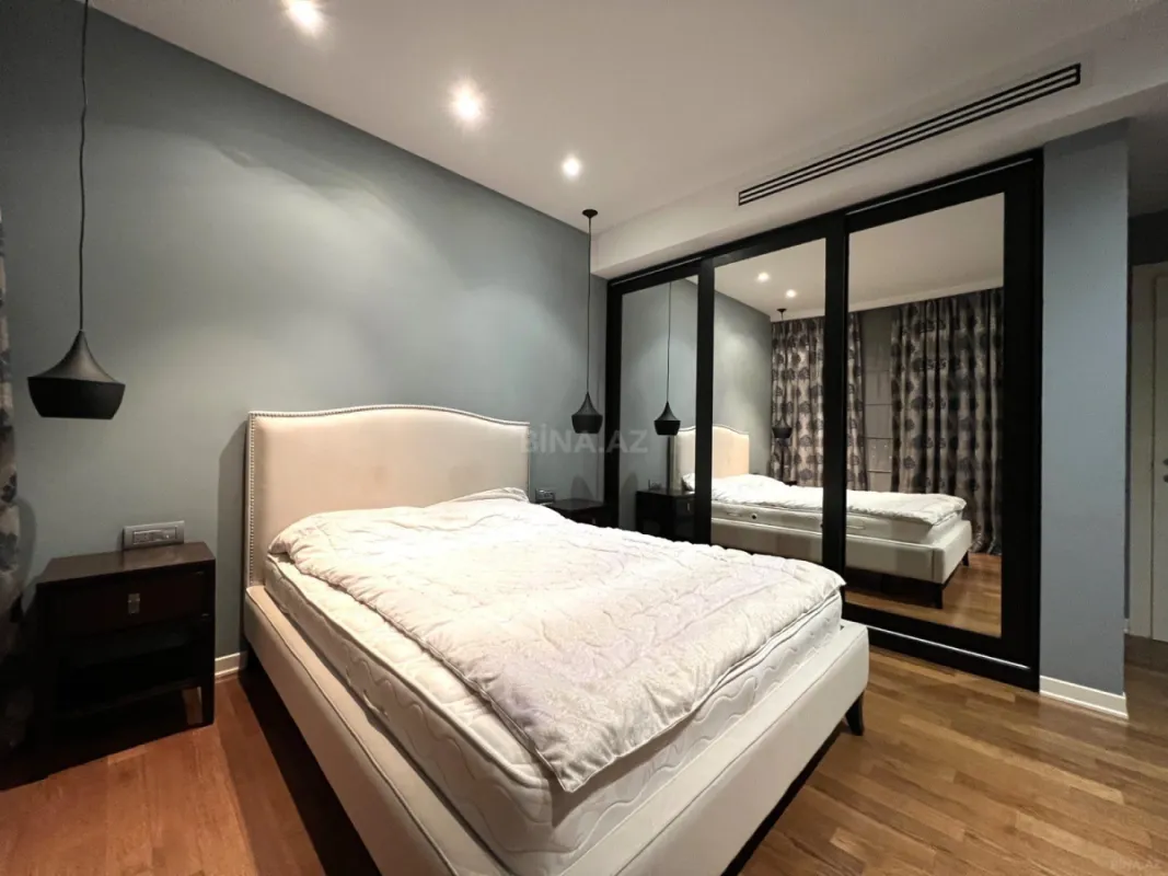 Kirayə verilir 3 otaqlı mənzil 130 m²