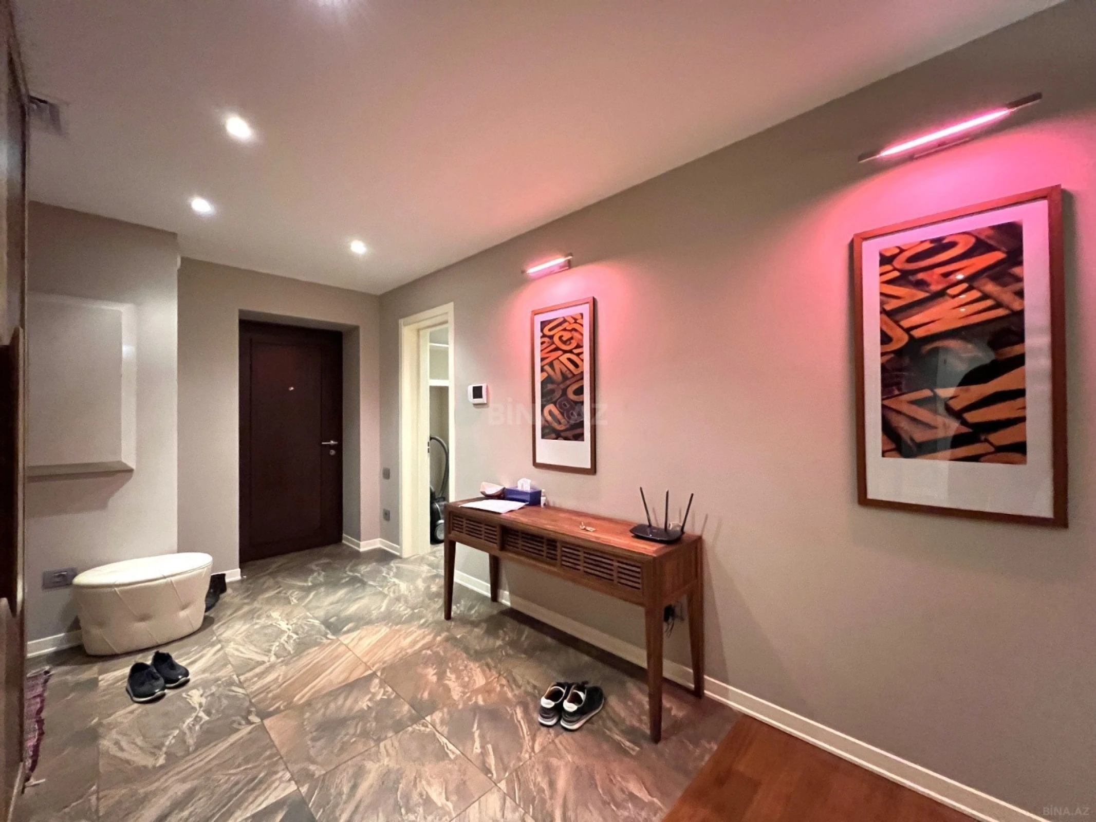 Kirayə verilir 3 otaqlı mənzil 130 m²