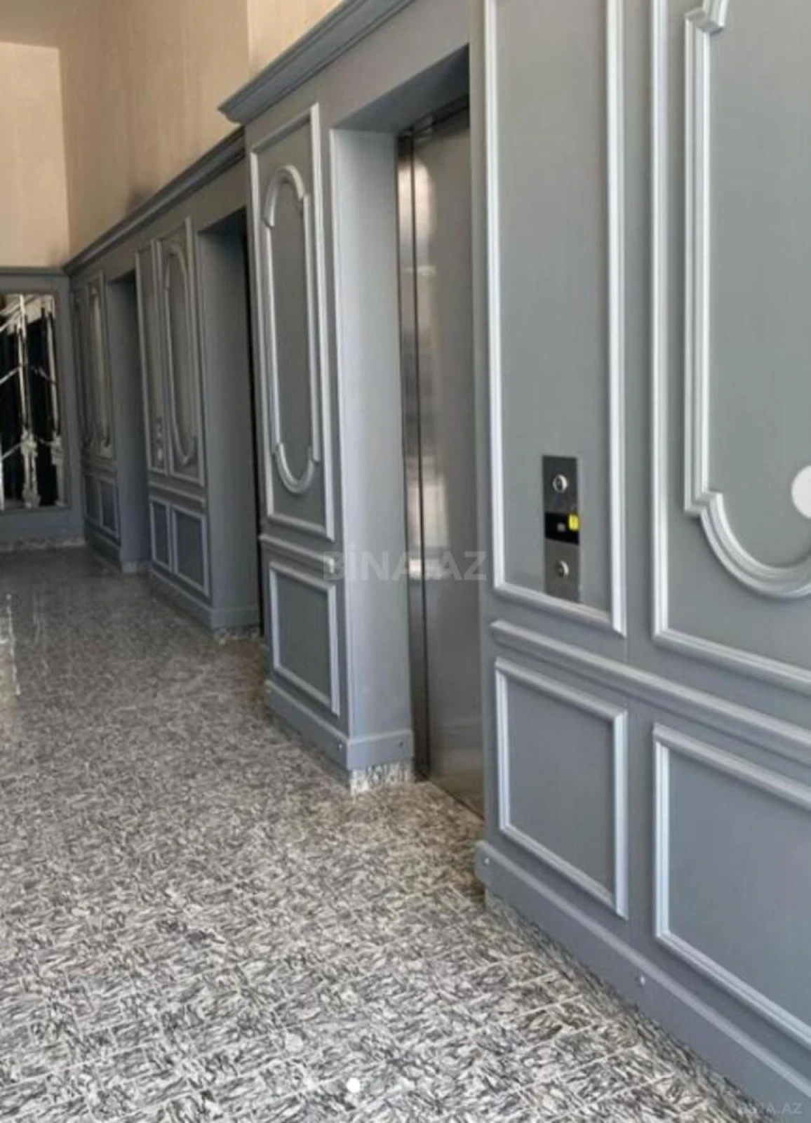 Satılır 3 otaqlı mənzil 120 m²