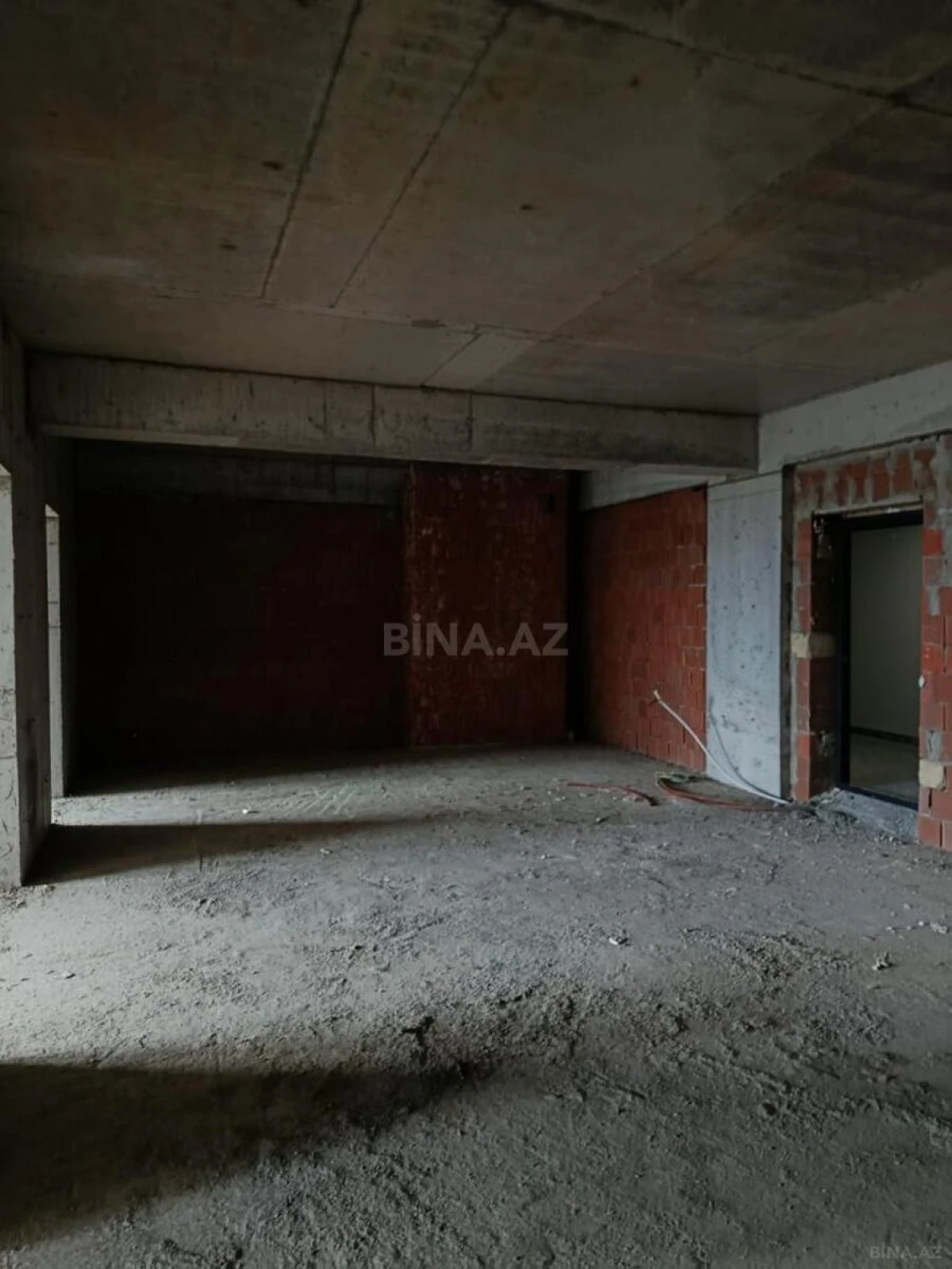 Satılır 3 otaqlı mənzil 120 m²