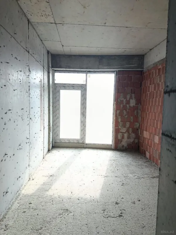 Satılır 3 otaqlı mənzil 120 m²