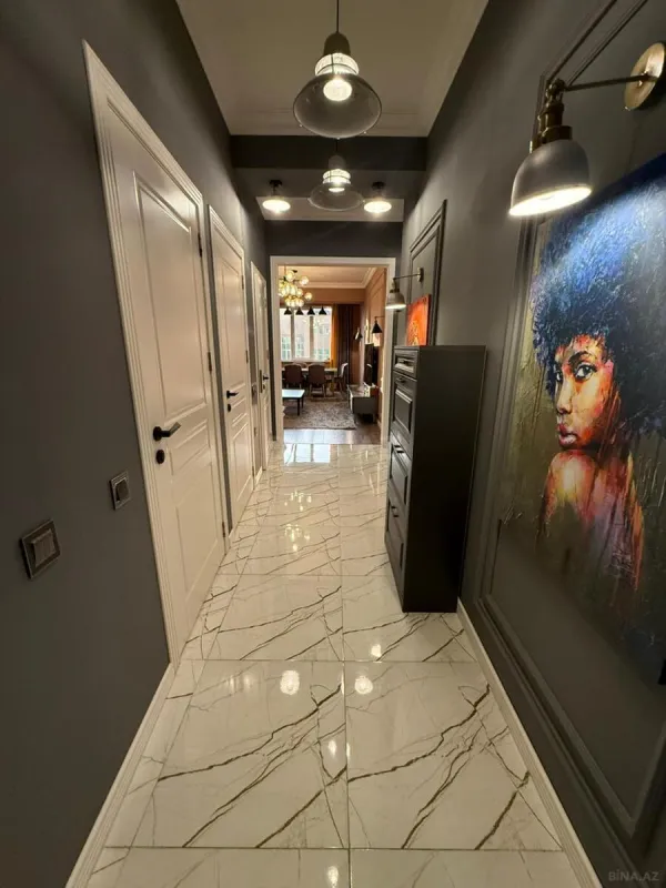 Satılır 3 otaqlı mənzil 98 m²
