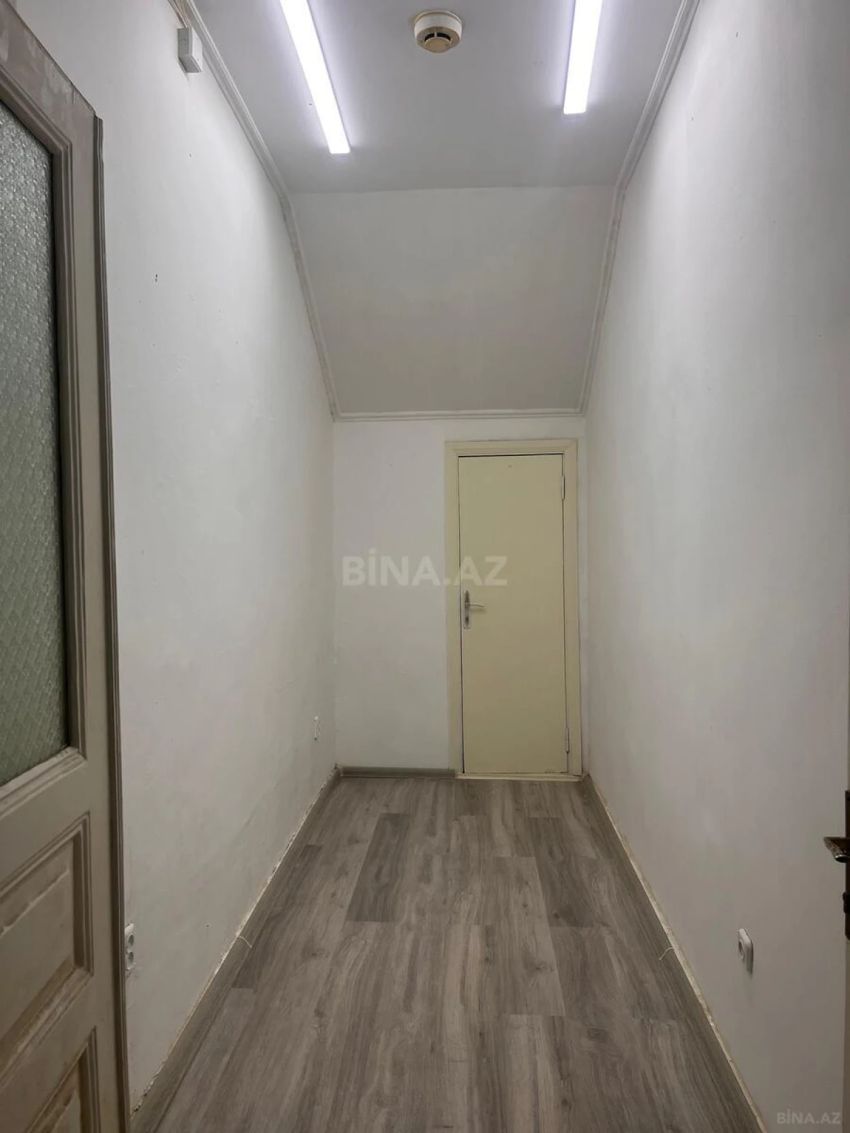 Kirayə verilir 1 otaqlı ofis 14 m²