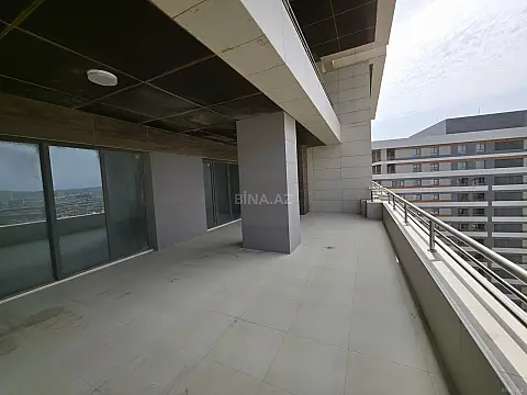 Satılır 5 otaqlı mənzil 325 m²